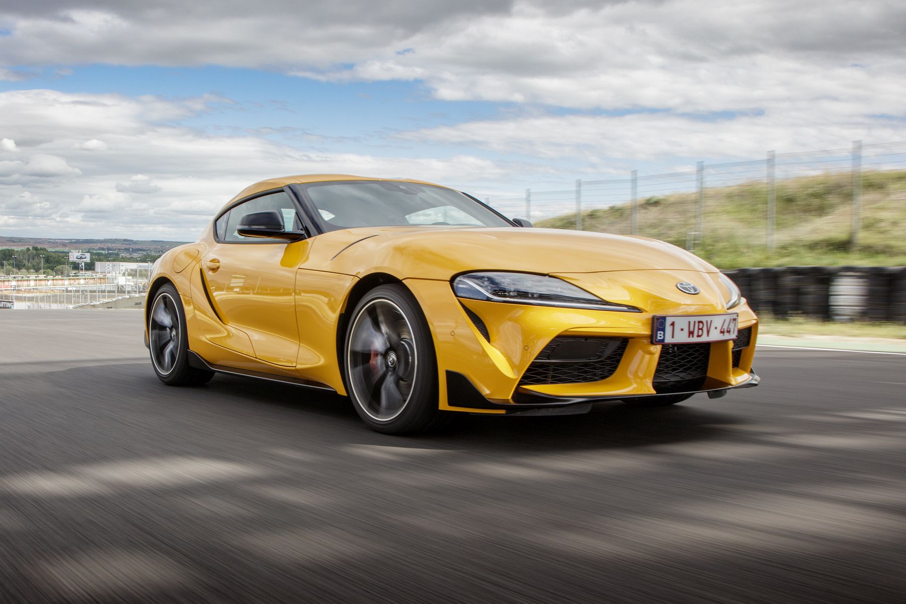 Supra 2019 Yellow_14