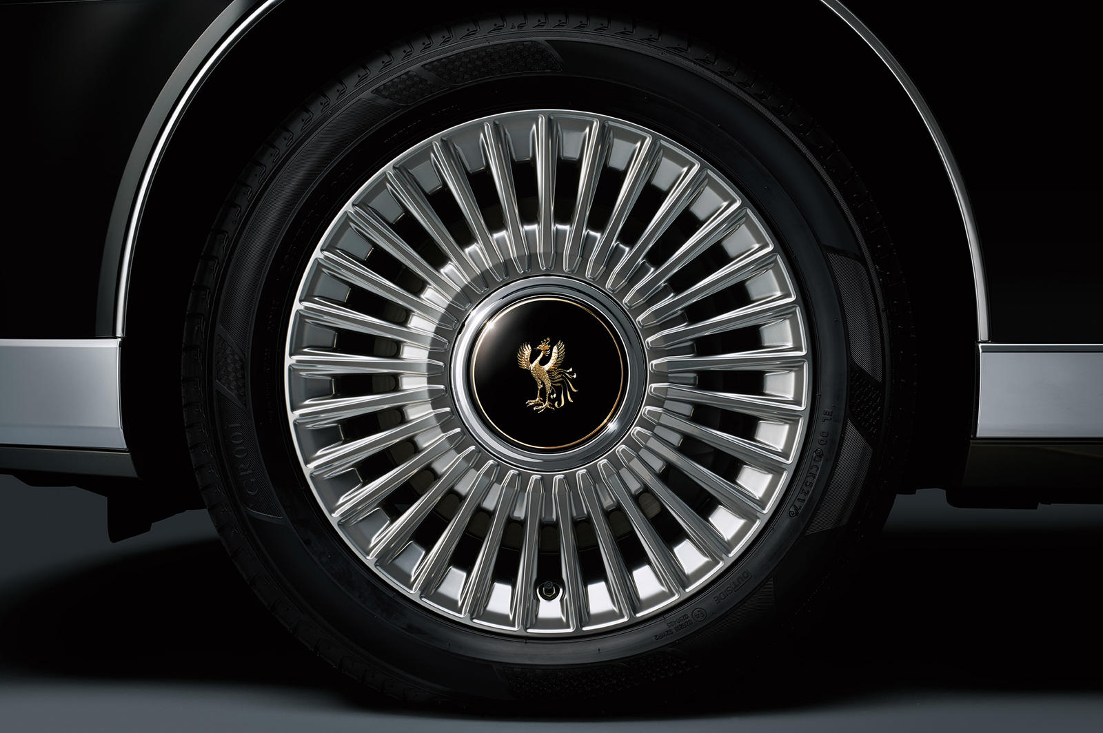 Toyota Century 2019 (18)