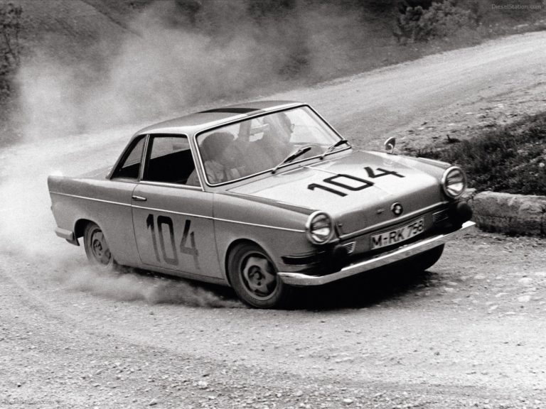 bmw-700-racing-2-768×576