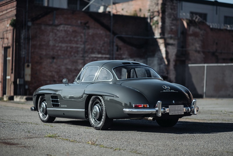 e0f2d7d5-mercedes-300sl-gullwing-02