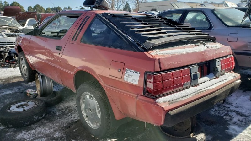 junked-1983-mitsubishi-starion-1 (8)