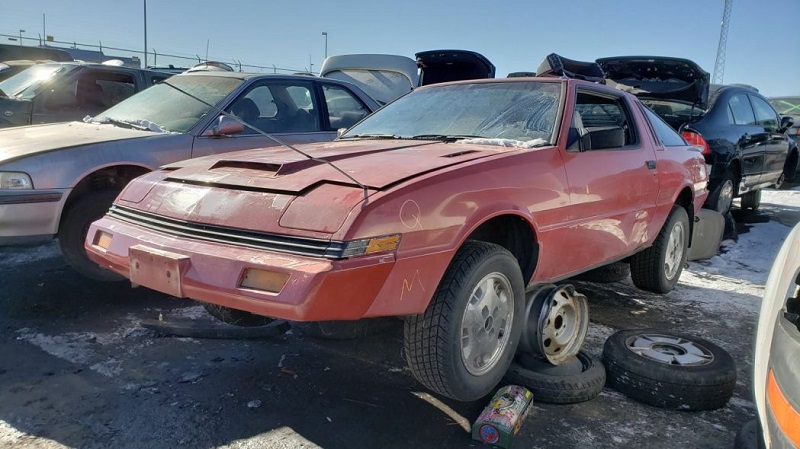 junked-1983-mitsubishi-starion-1