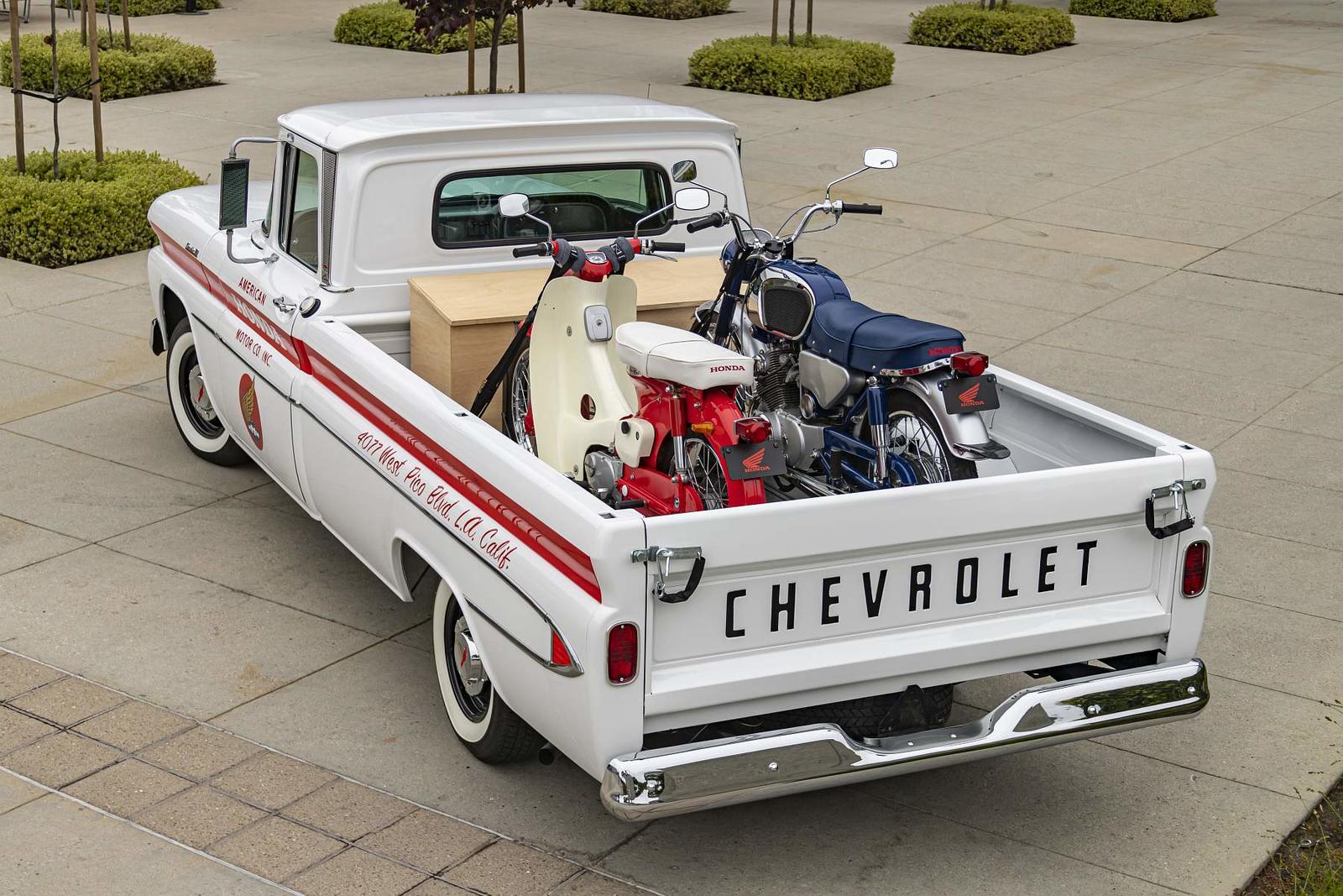 15_American_Honda_60th_Anniversary_CHevy_Delivery_Truck
