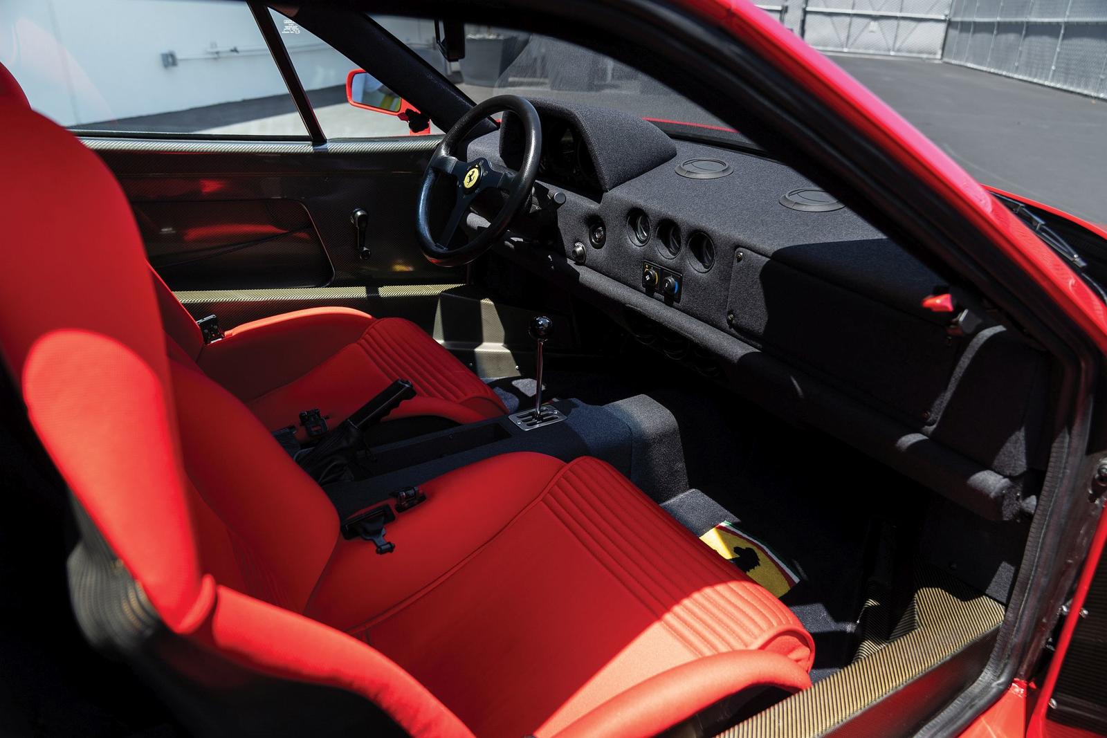 1991-Ferrari-F40_0_Karissa Hosek_2019 Courtesy of RM Sotheby’s (10)
