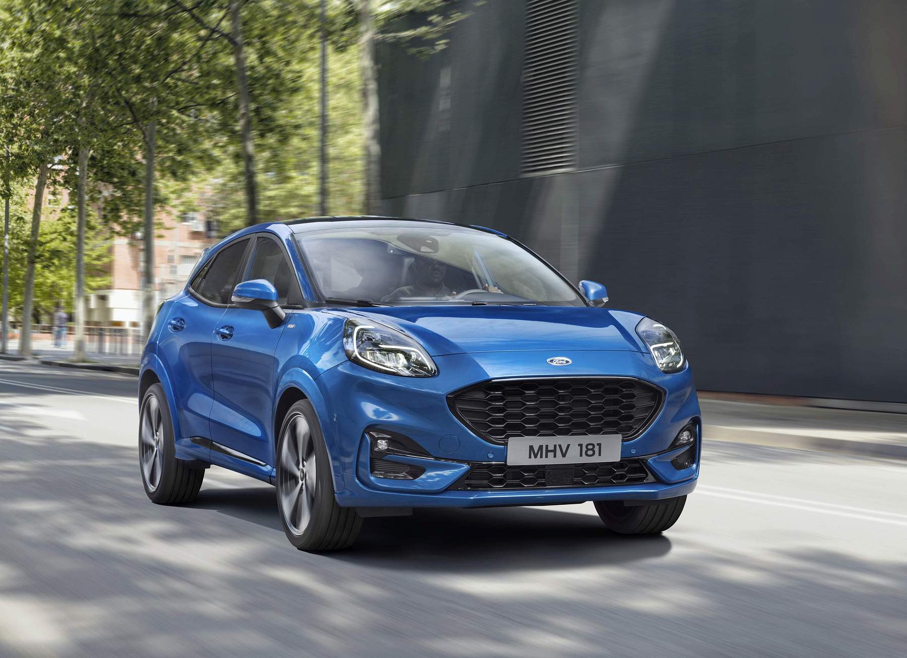 2019_FORD_PUMA_ST-Line_01