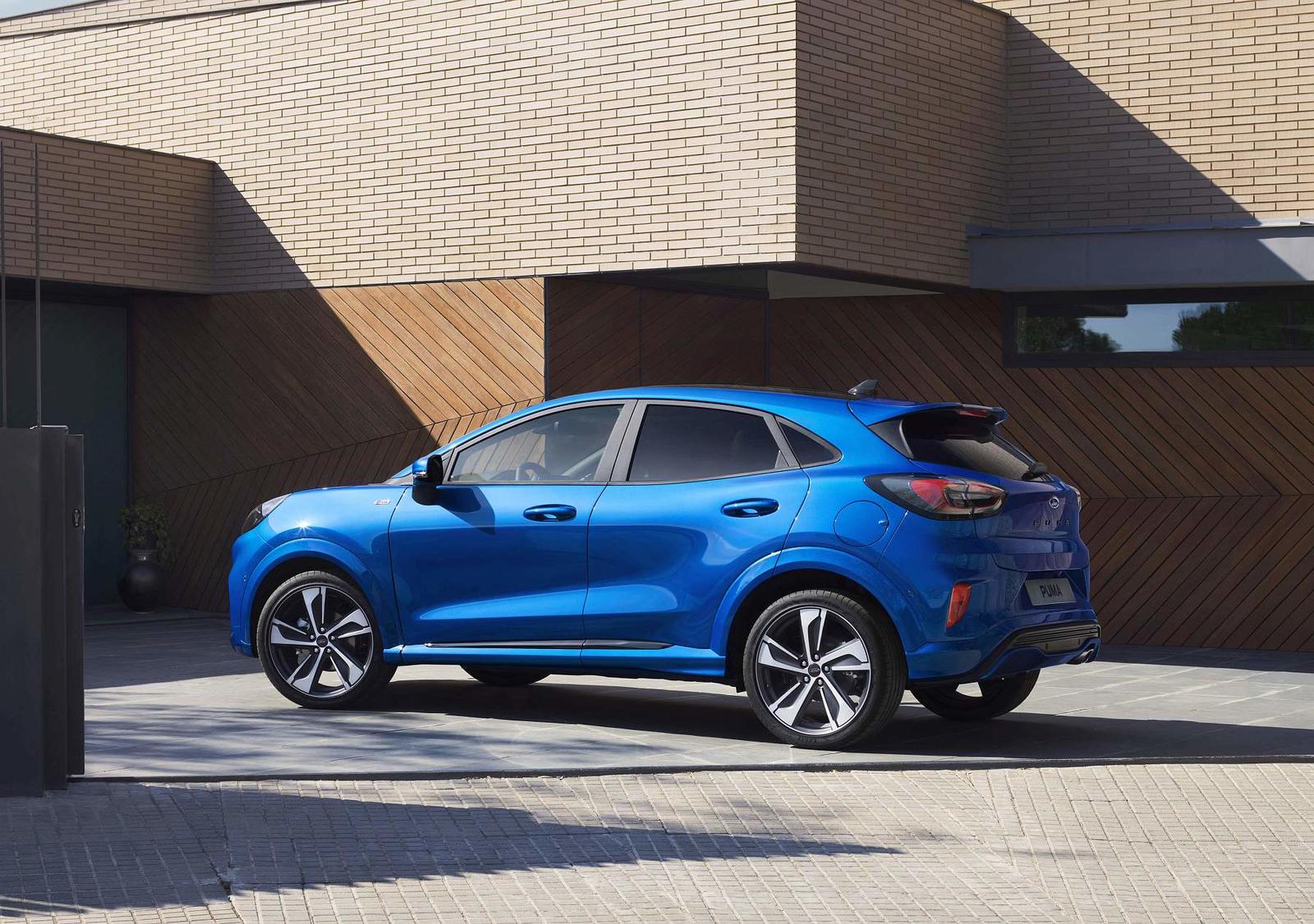 2019_FORD_PUMA_ST-Line_02