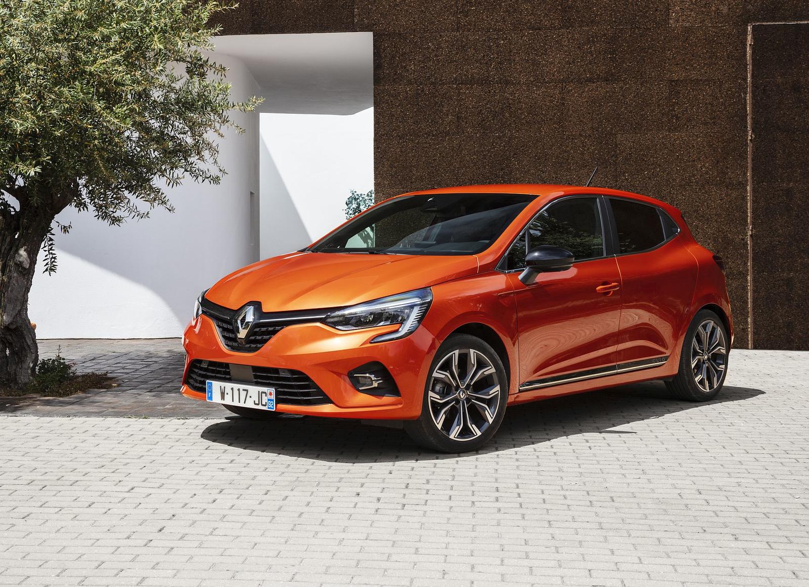 All-new Renault Clio Intens – Orange Valencia (17)
