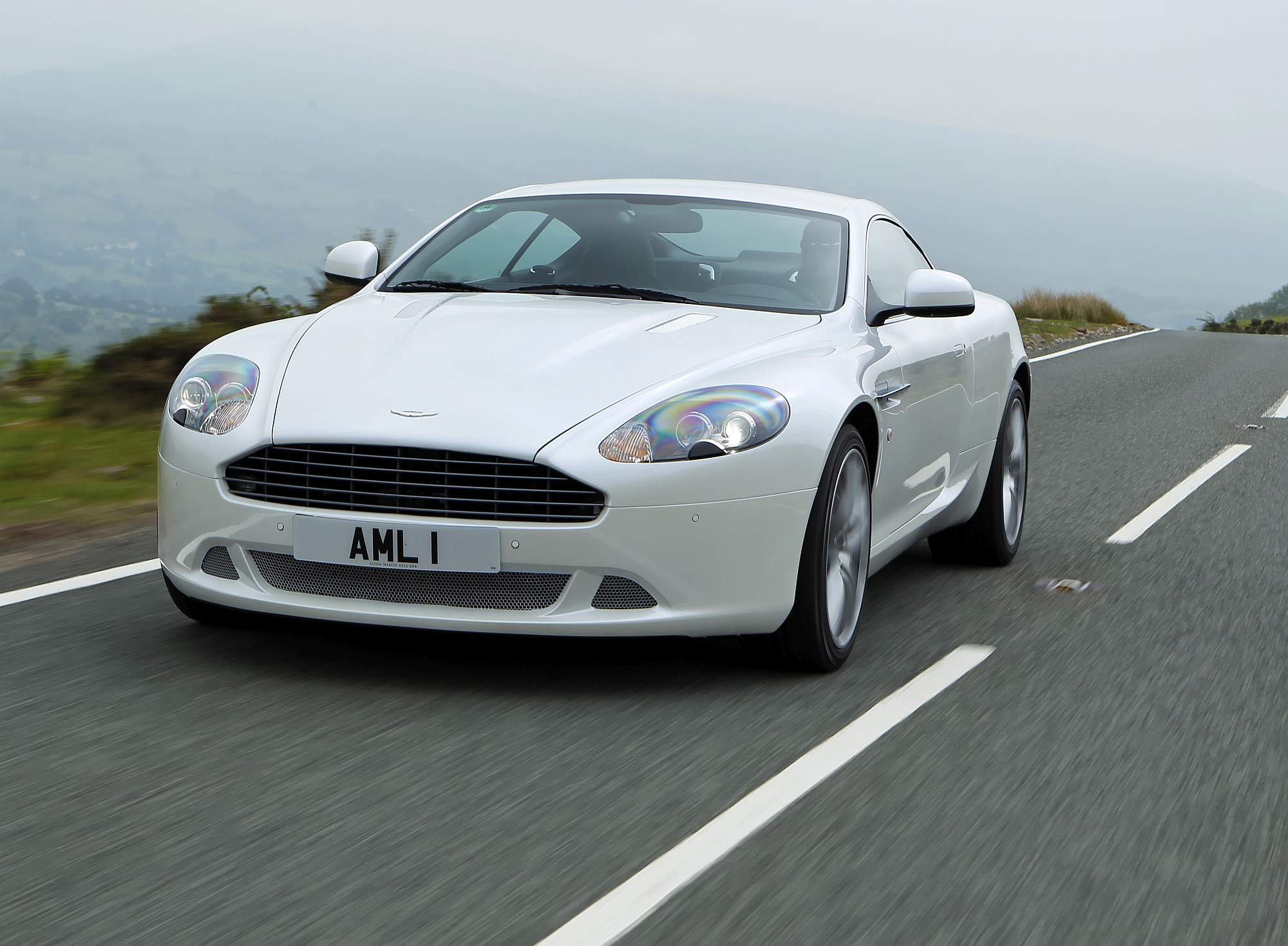 Aston Martin DB9