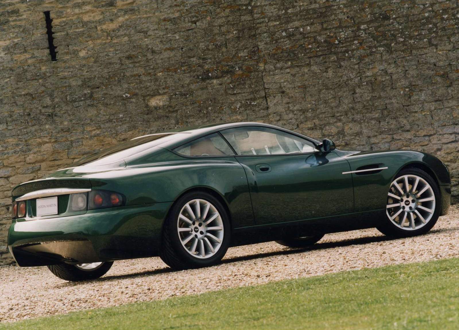 Aston_Martin-Project_Vantage_Concept_Car-1998-1600-03