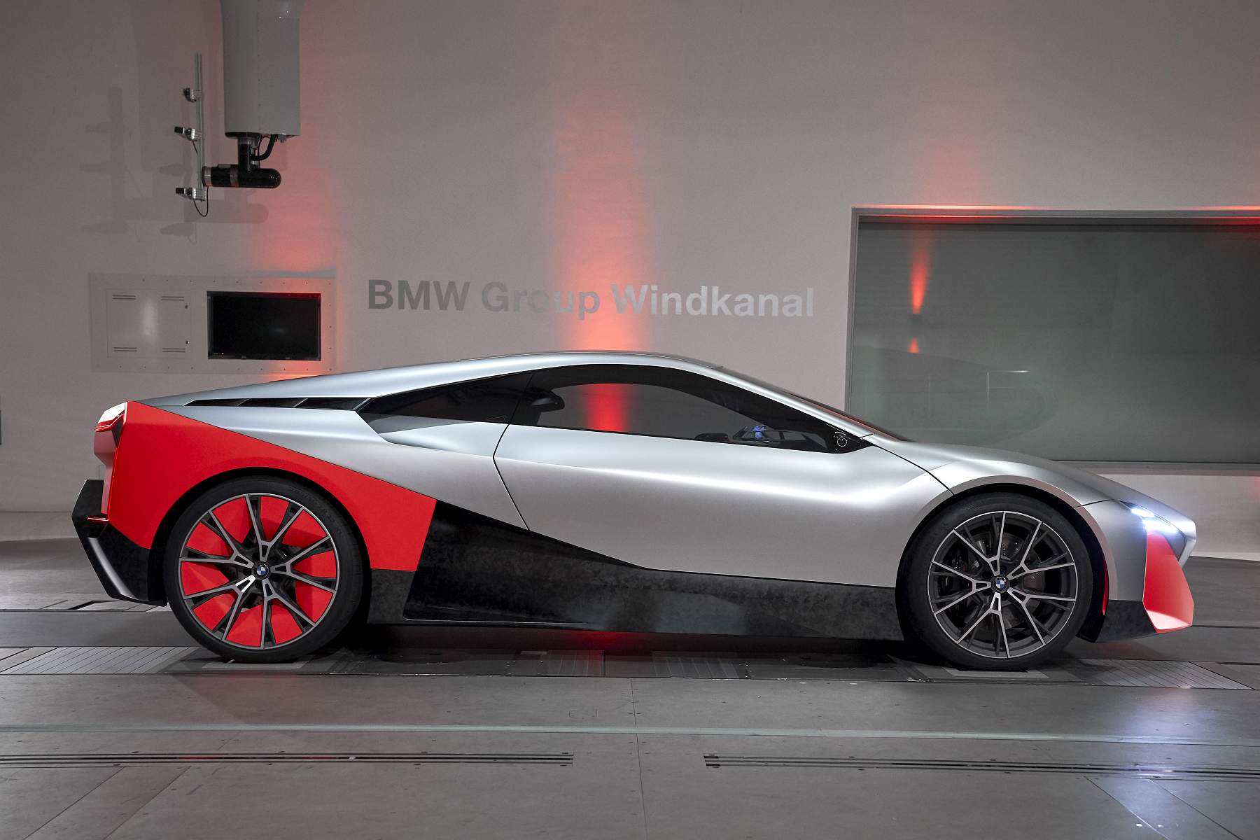 BMW Vision M NEXT 2019 (34)