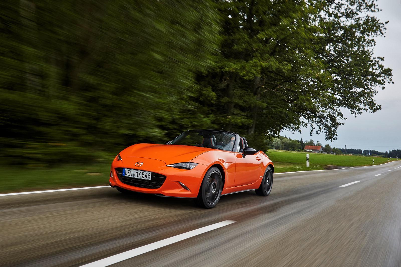 2019_MX-5_SpecialEdition_Action_012