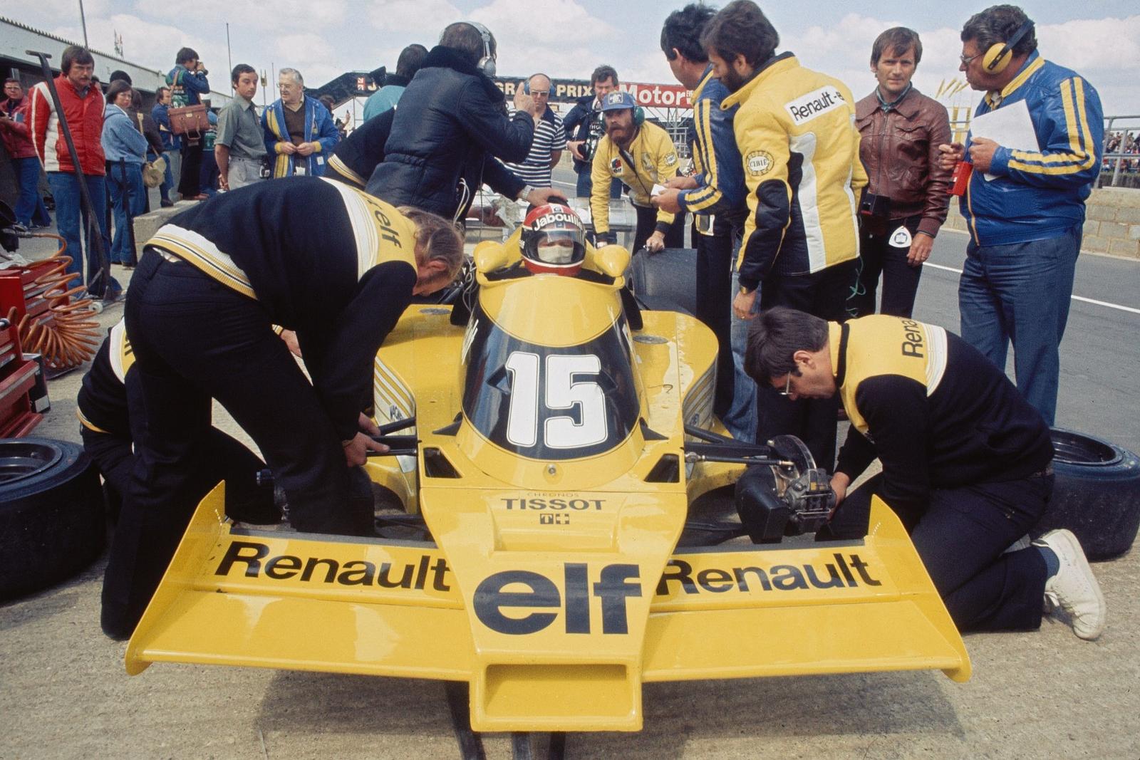 91660_1977_-_RS_01_Formula_1_and_Jean-Pierre_JABOUILLE