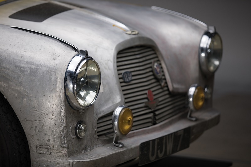 Aston-Martin-DB24-Mk-II-Grille