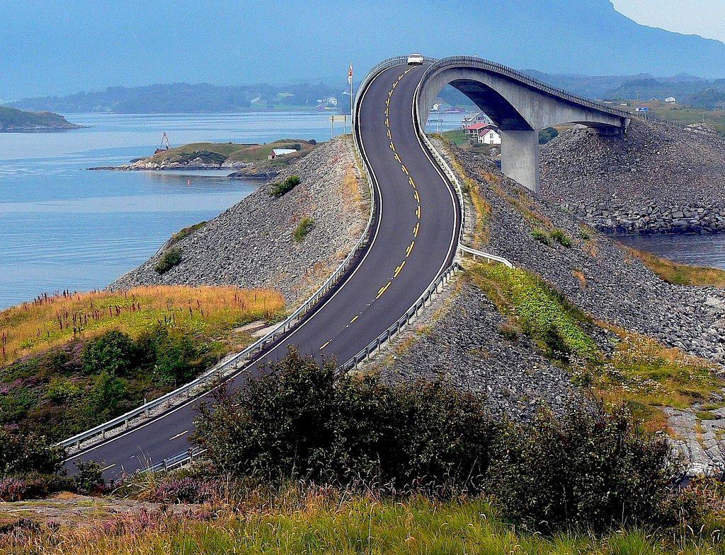 Atlantic Ocean Road, Noruega