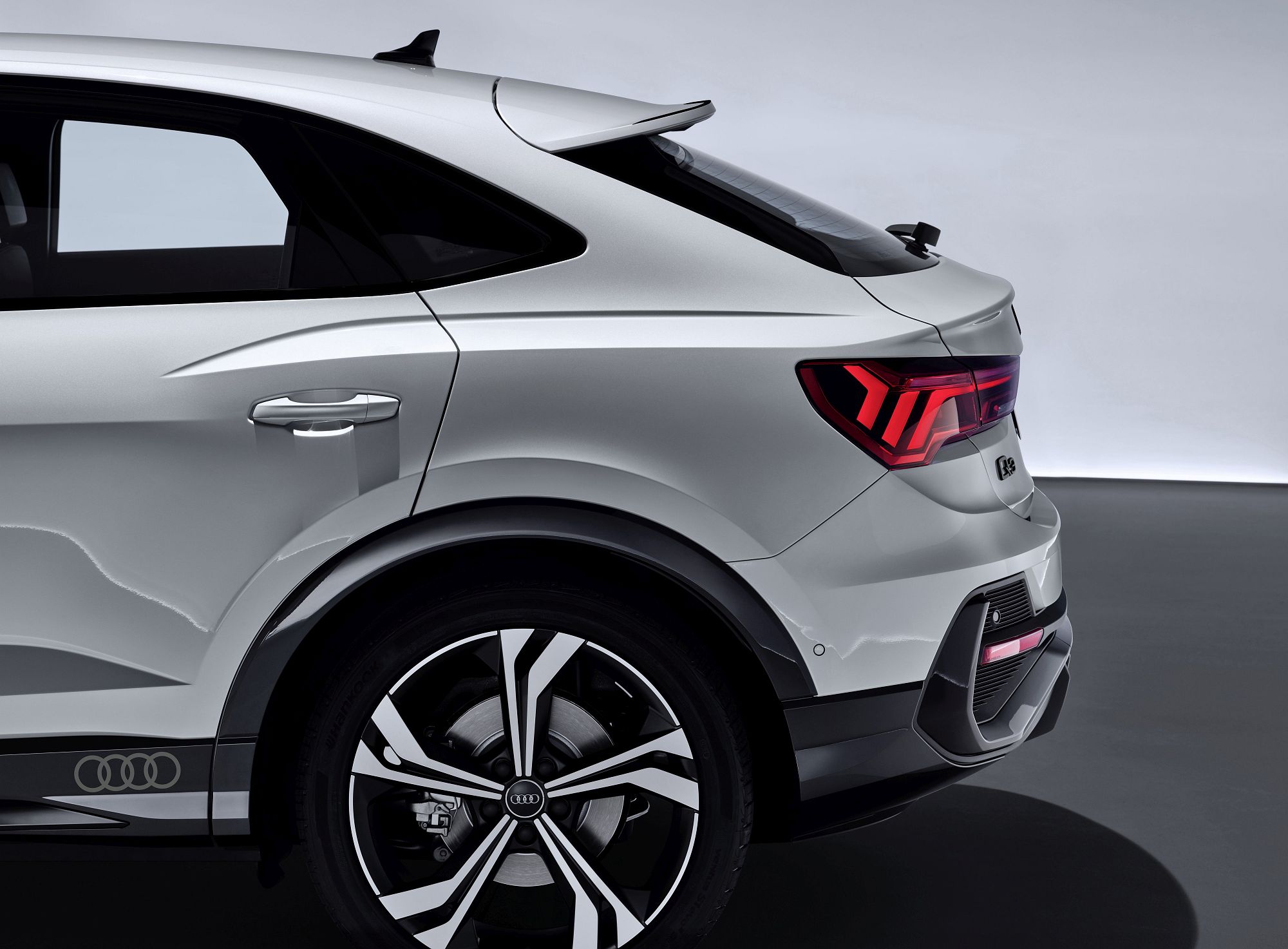 Audi Q3 Sportback oficiais 2019 (21)