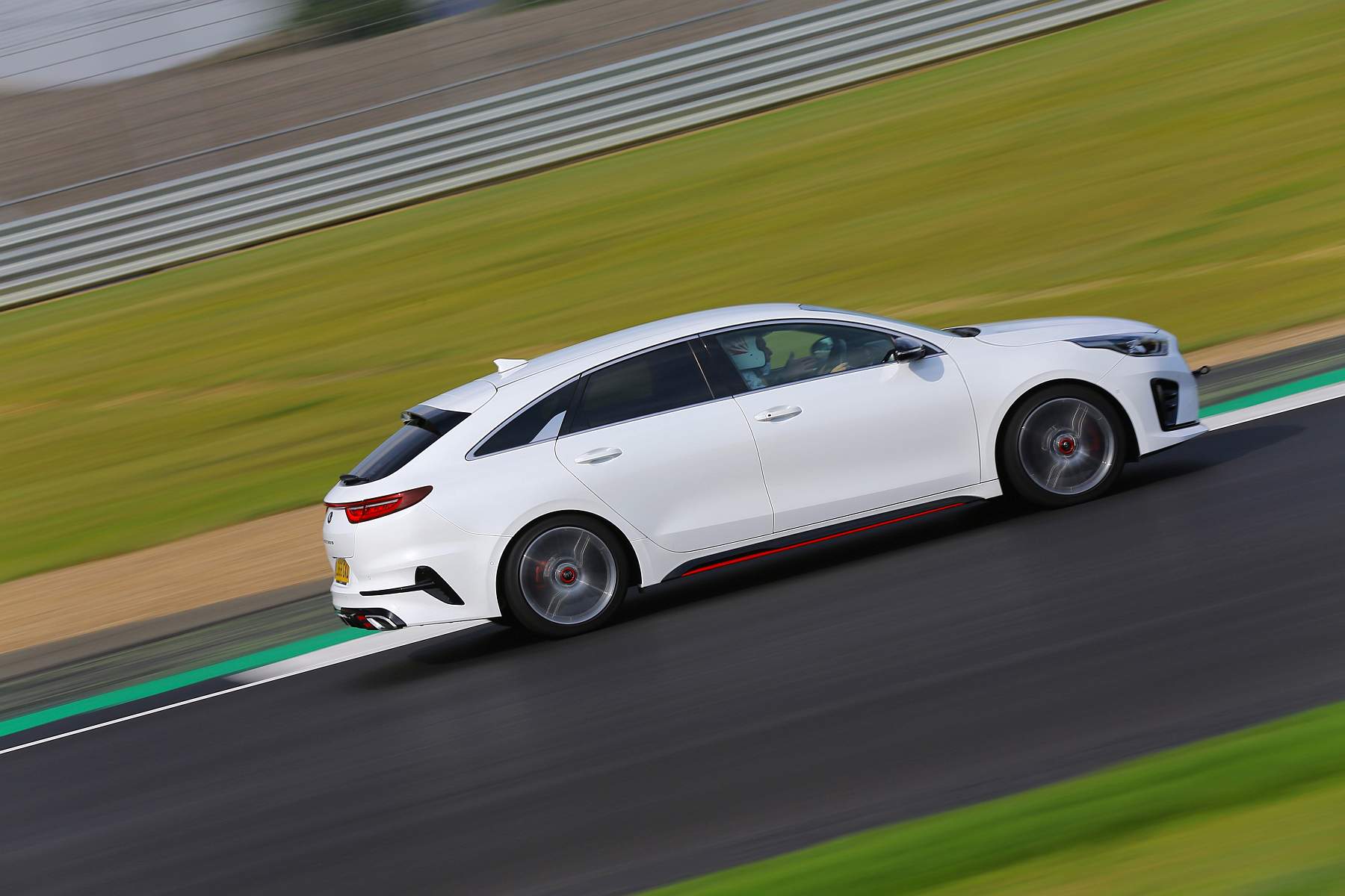 Kia Stinger GT420 (143)