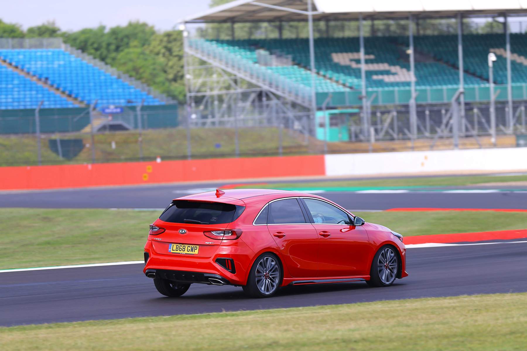 Kia Stinger GT420 (150)