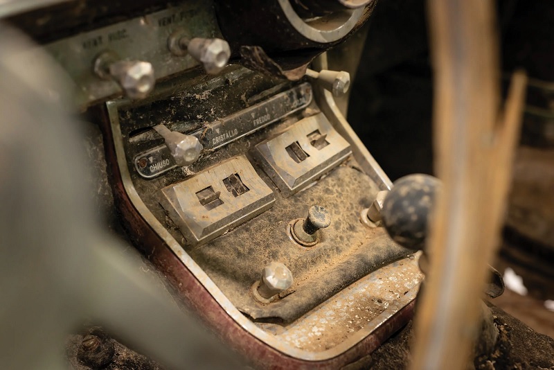 Maserati-5000-GT-Console