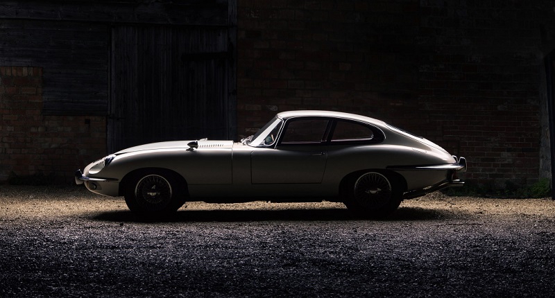 Patrice-Minol-1969-Jaguar-E-Type-Series-II-19-2000×1125