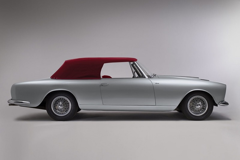 Silver-Convertible_Roofup-1440×1025