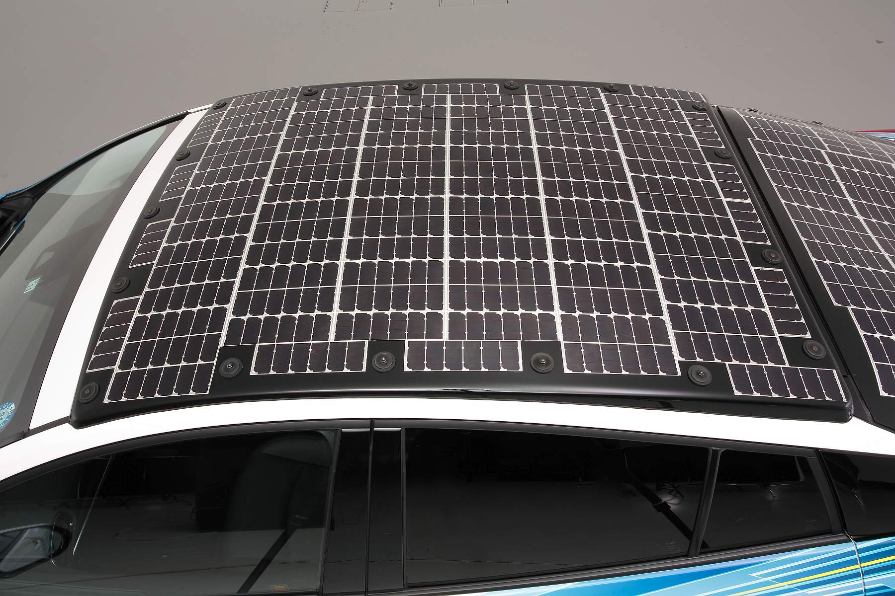 Toyota Prius Prototype Solar (11)