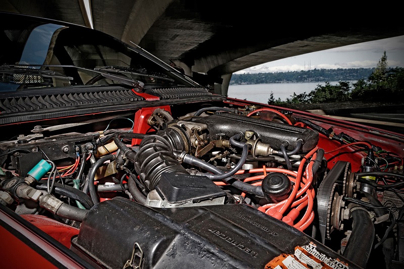 a-couple-restored-this-alfa-romeo-in-an-apartment-parking-stall-1476934740359