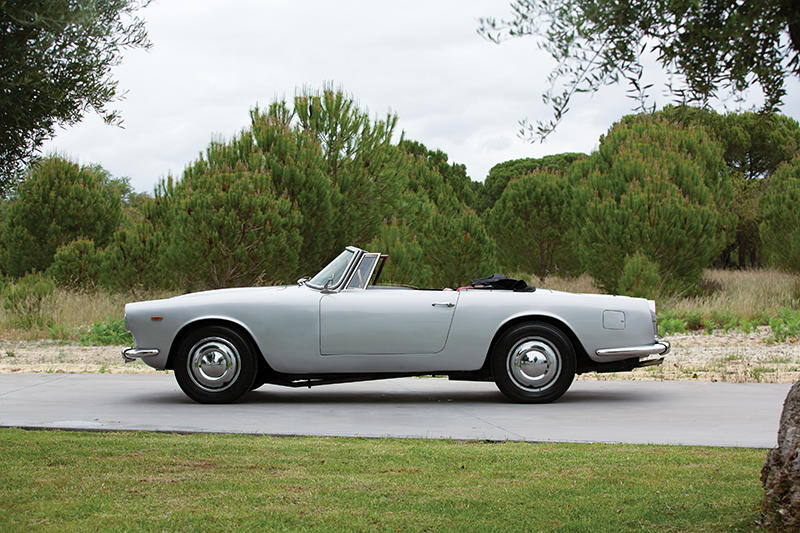 1963-Lancia-Flaminia-GT-3C-2-8-Convertible-by-Touring_4