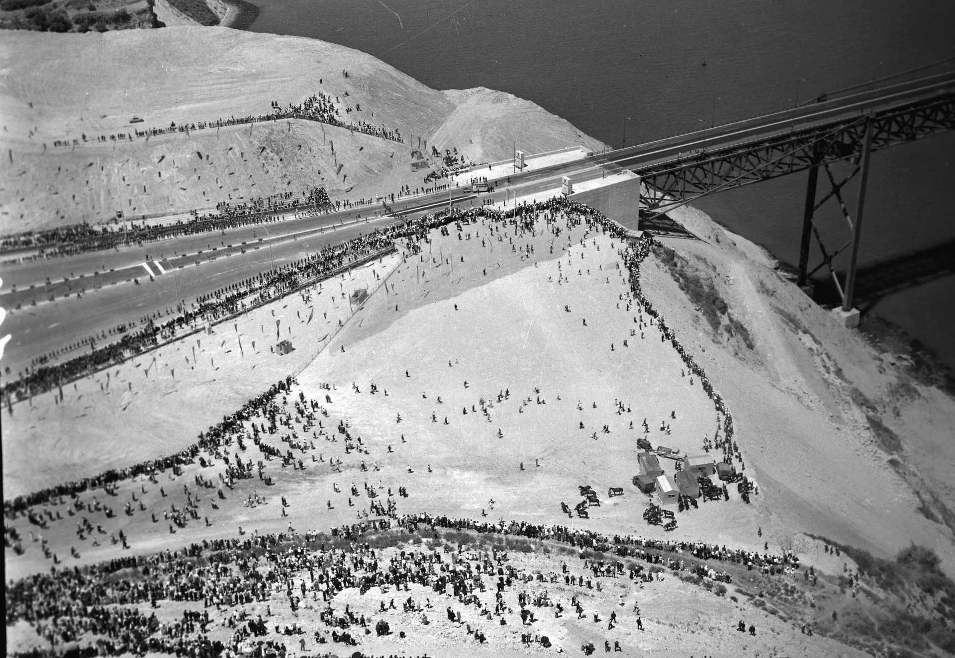 Ponte 25 de Abril