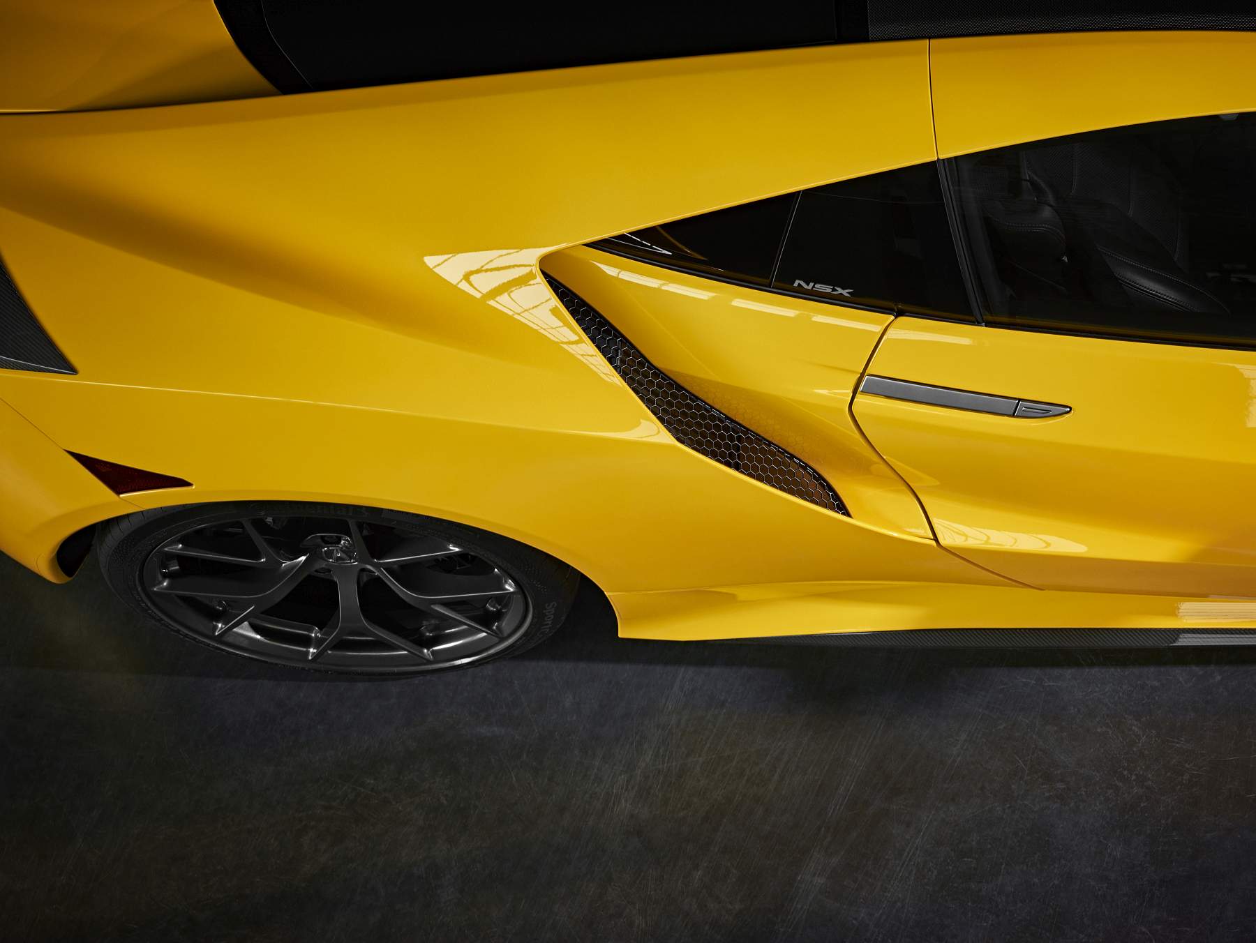 2020 NSX featuring Indy Yellow Pearl