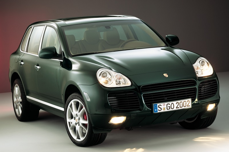 Porsche-Cayenne