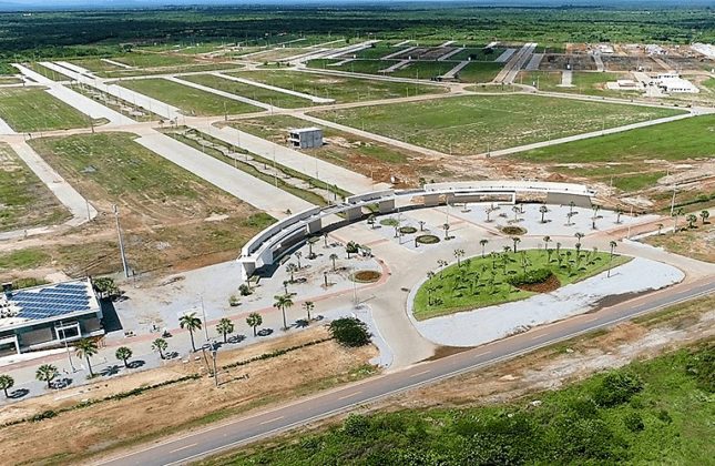 Vista-aérea-de-uma-parte-da-1ª-etapa-da-Smart-City-Laguna-em-julho-de-2019-645×420