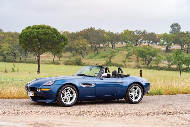 10_2001-BMW-Z8_0