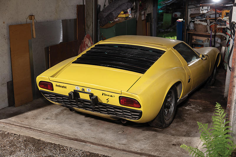 1969-Lamborghini-Miura-P400-S-by-Bertone_1