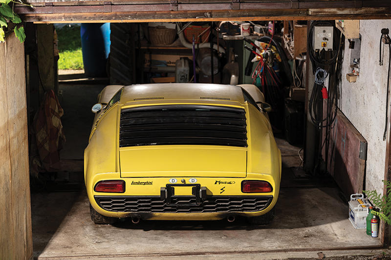 1969-Lamborghini-Miura-P400-S-by-Bertone_37