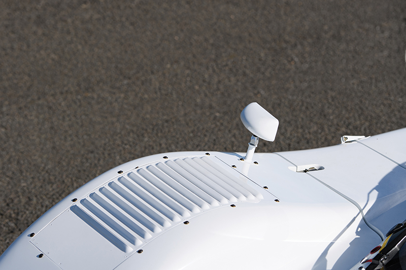 1989-Jaguar-XJR-11-_16