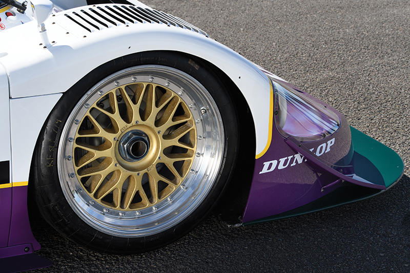 1989-Jaguar-XJR-11-_19