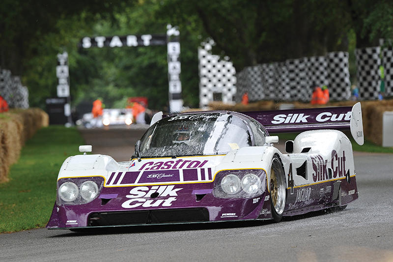 1989-Jaguar-XJR-11-_32