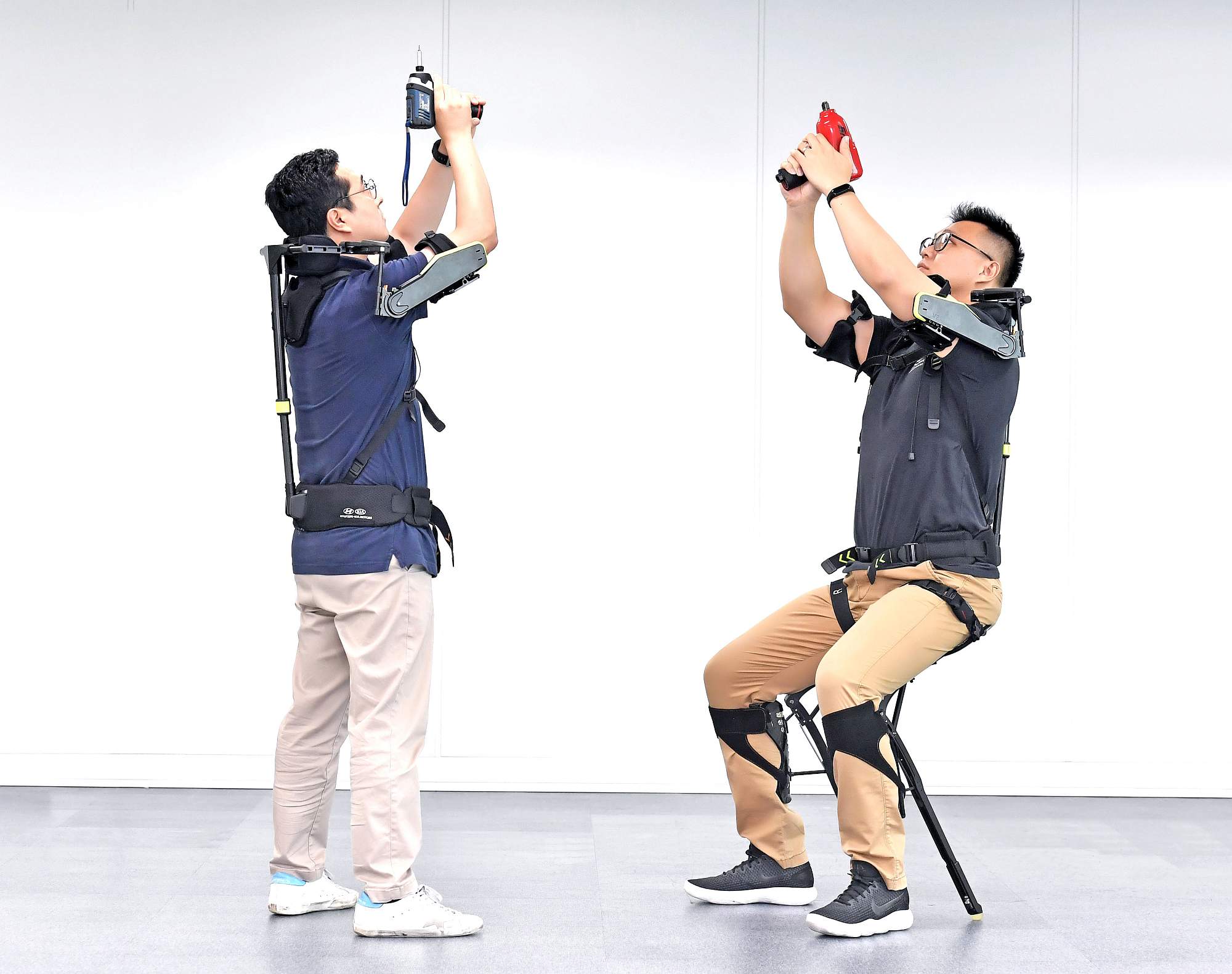 Hyundai desenvolve o Vest EXoskeleton para auxiliar os colaboradores industriais (2)