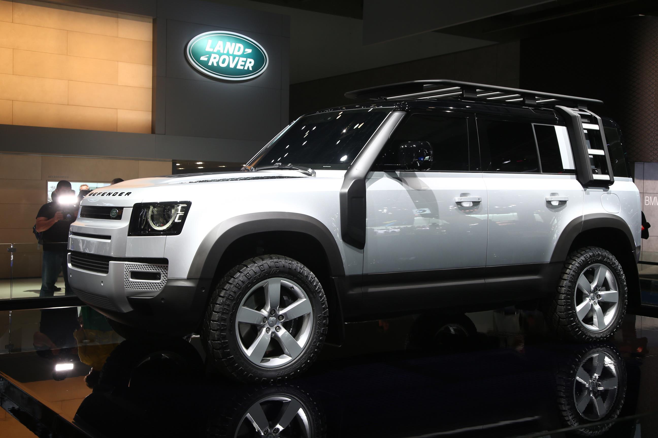 Land Rover Defender 2020 (2)