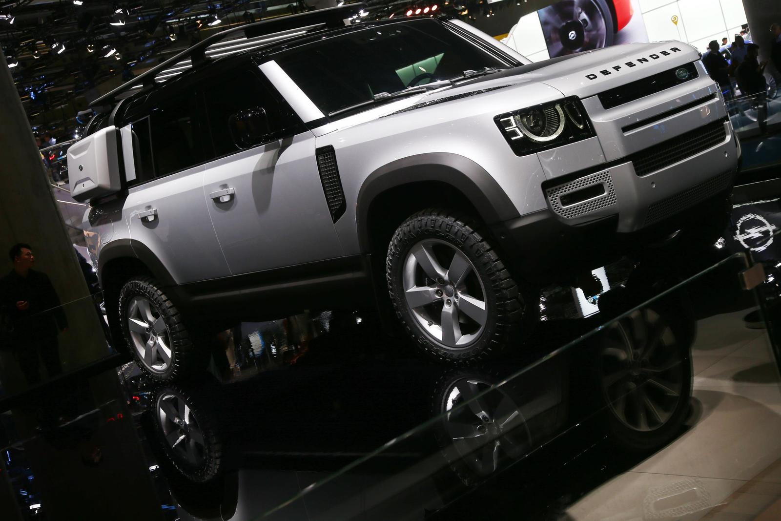 Land Rover Defender 2020 (5)