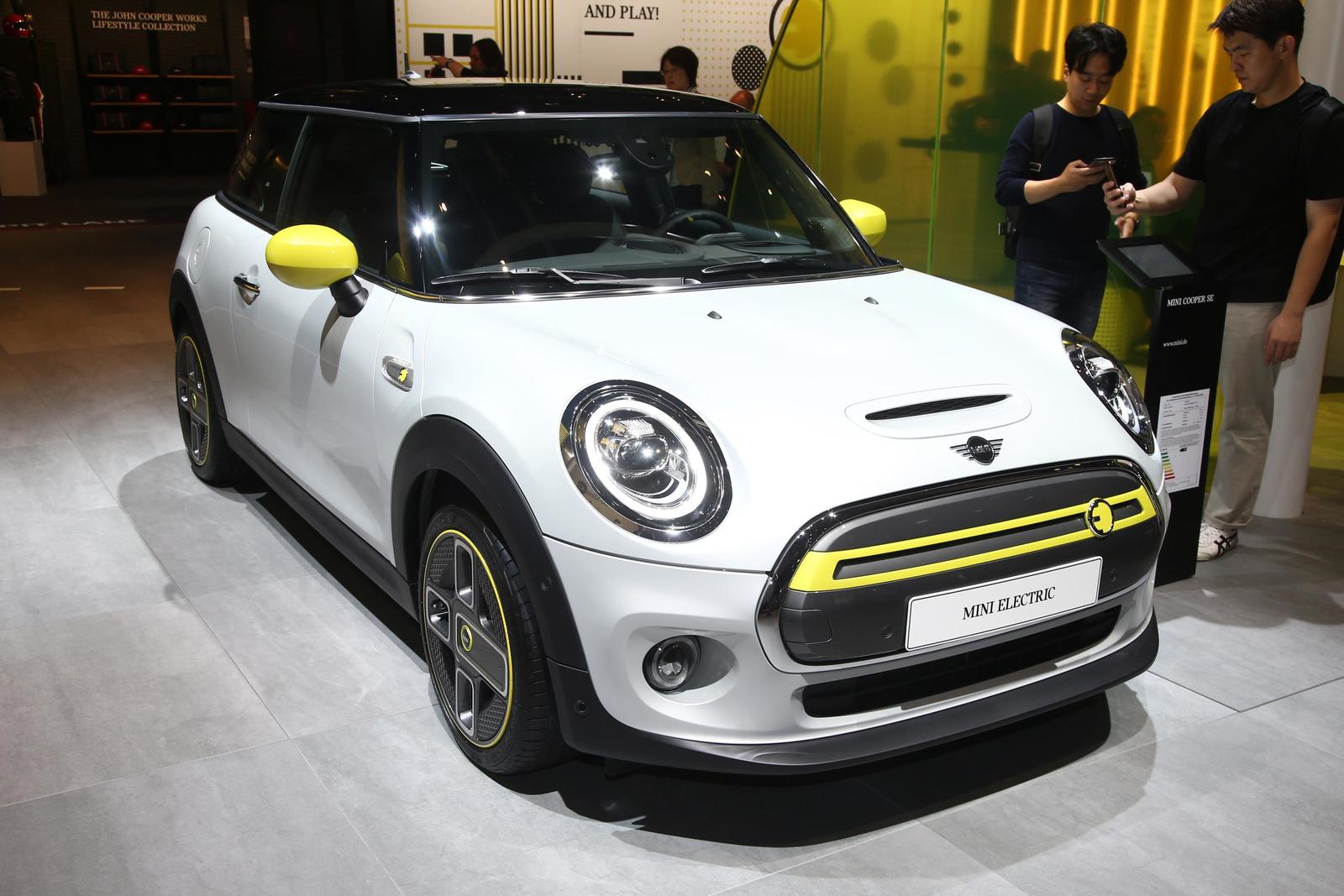 MINI Cooper SE_Electric (1)