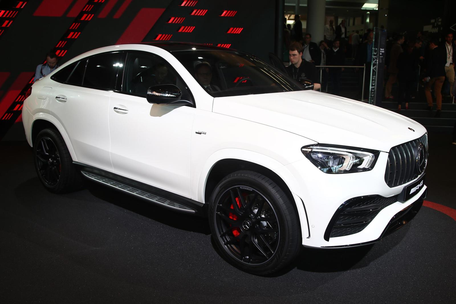 Mercedes AMG GLE Coupe 53 (1)