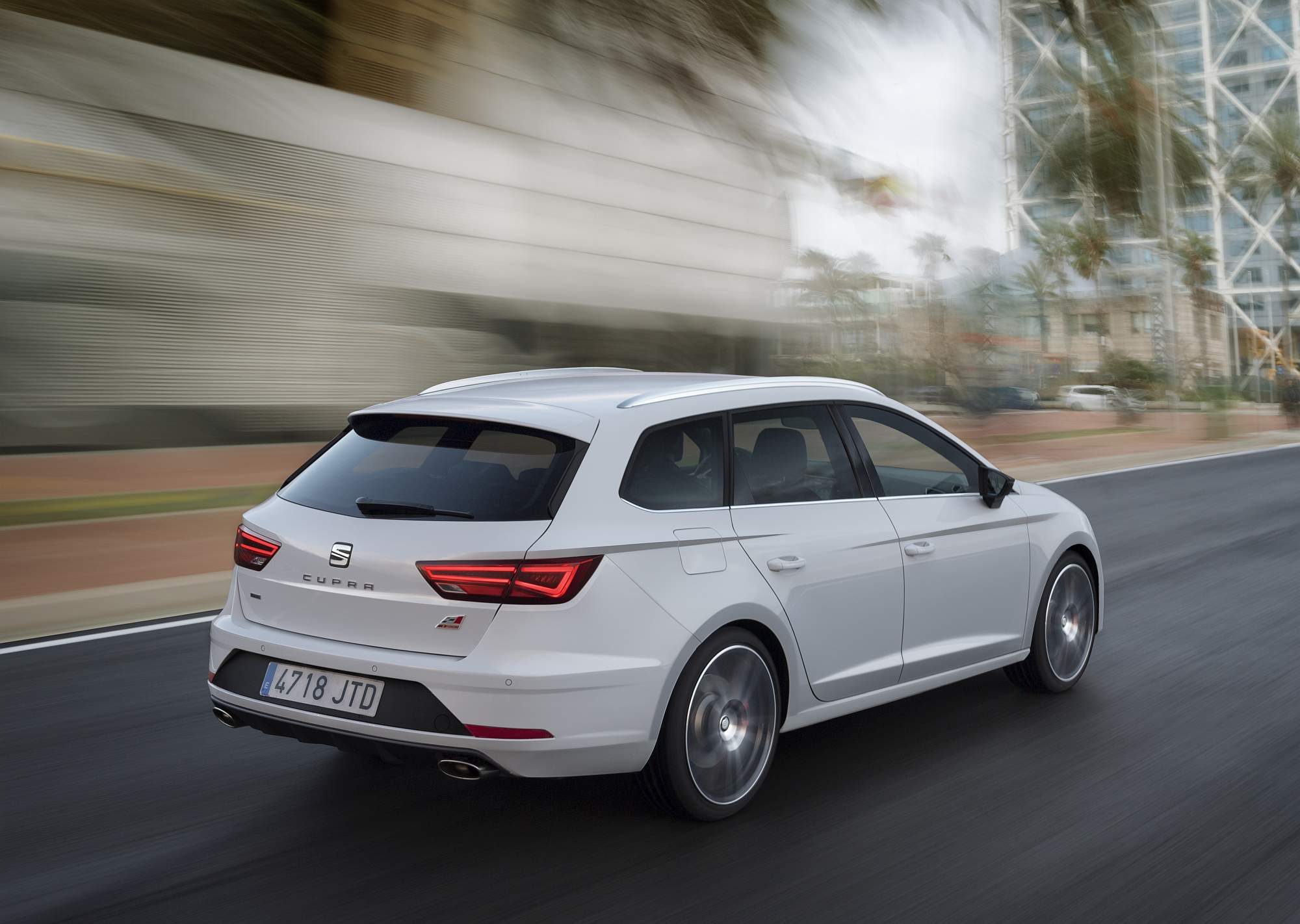 New-SEAT-Leon-Cupra-300-021H_O_HD