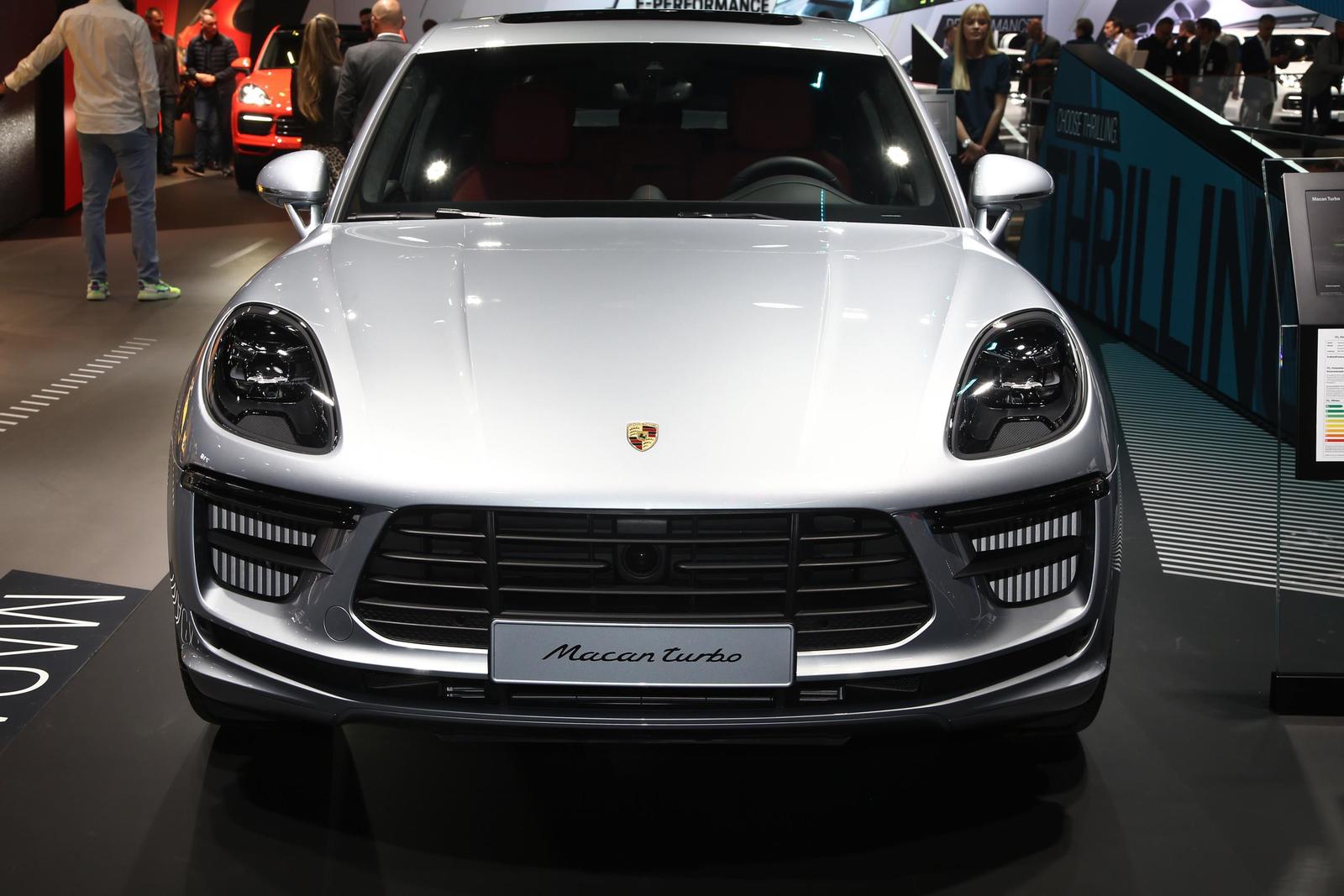 Porsche Macan Turbo (3)