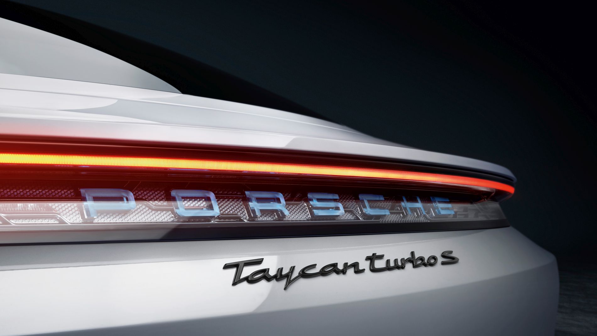 Porsche Taycan oficiais 2019 (10)