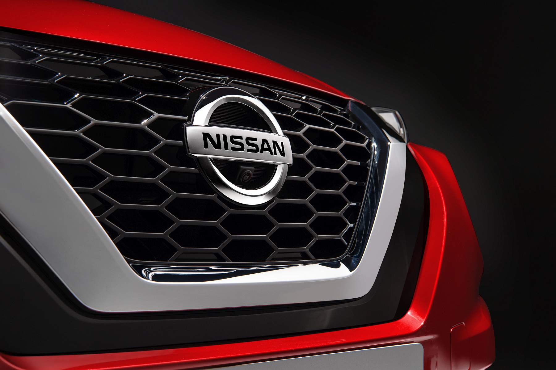 Sep. 3 – 6pm CET – New Nissan JUKE Unveil Red Static Studio – 14