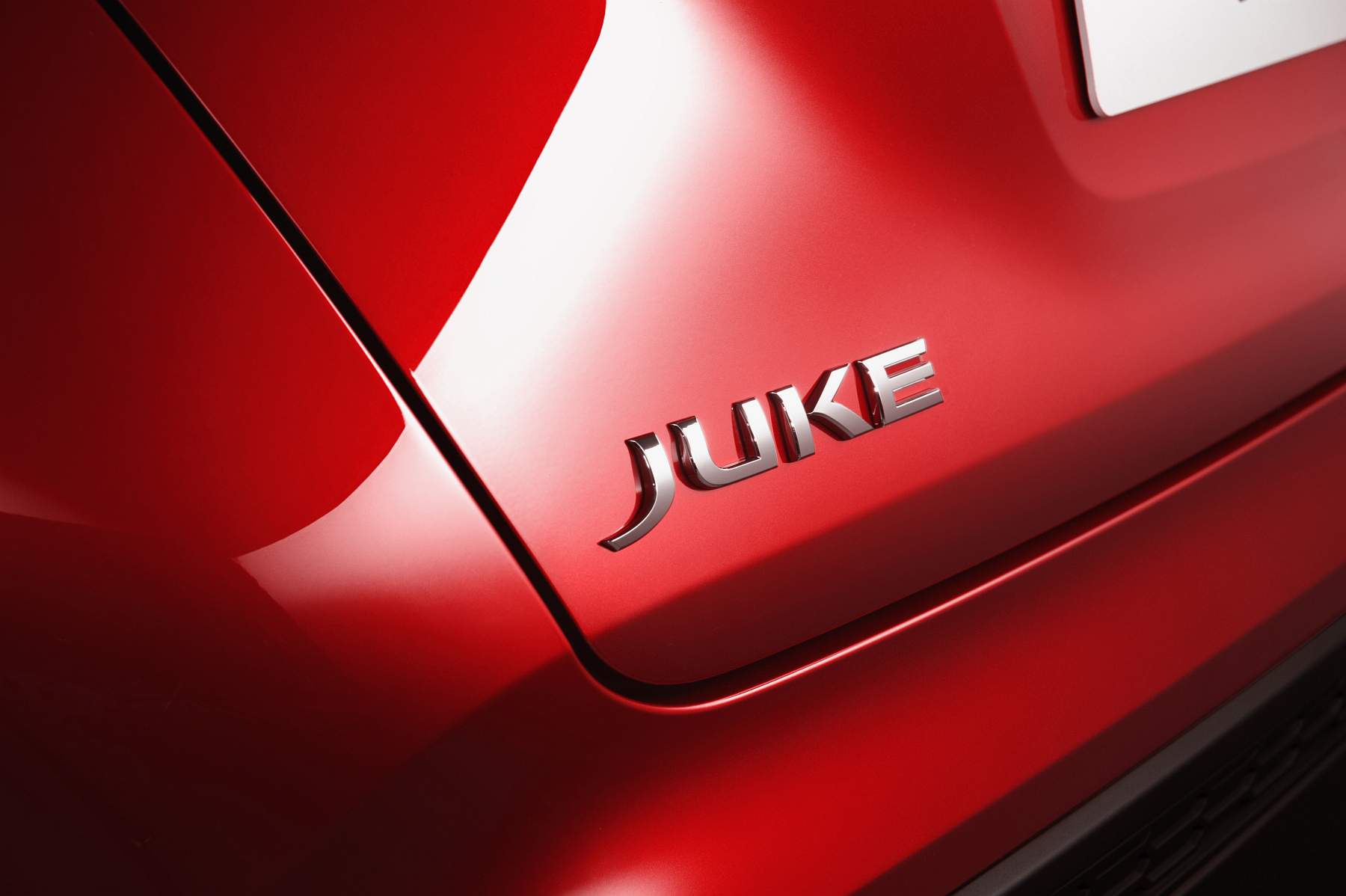 Sep. 3 – 6pm CET – New Nissan JUKE Unveil Red Static Studio – 16
