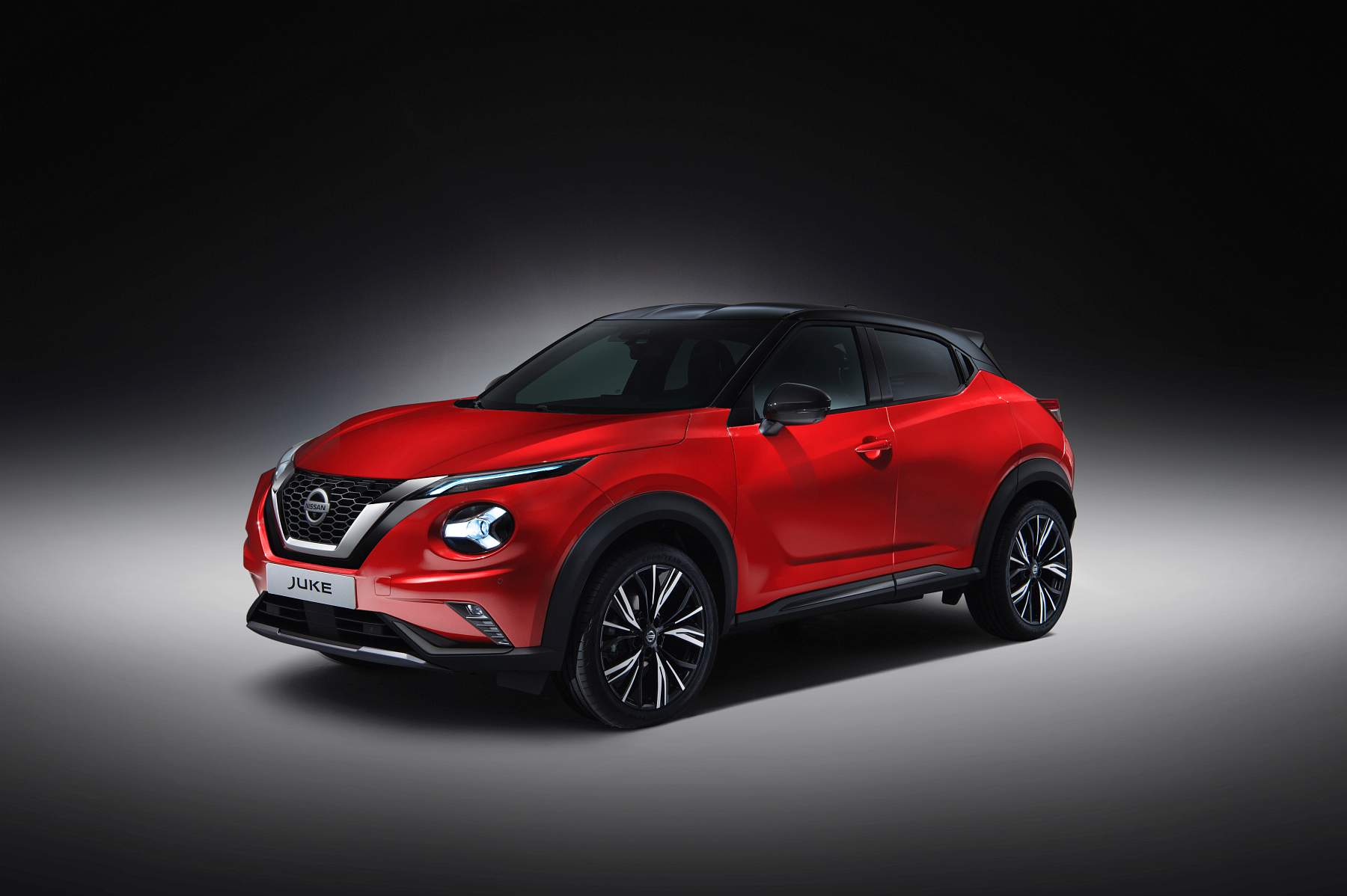 Sep. 3 – 6pm CET – New Nissan JUKE Unveil Red Static Studio – 4