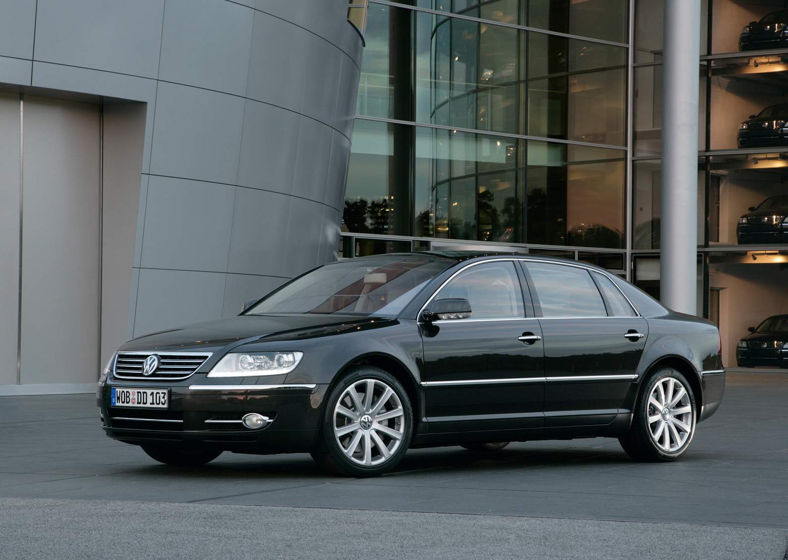 Volkswagen-Phaeton-2009-1600-03