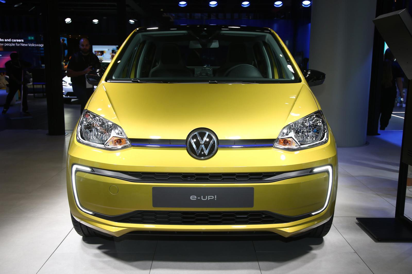 Volkswagen e-up (1)